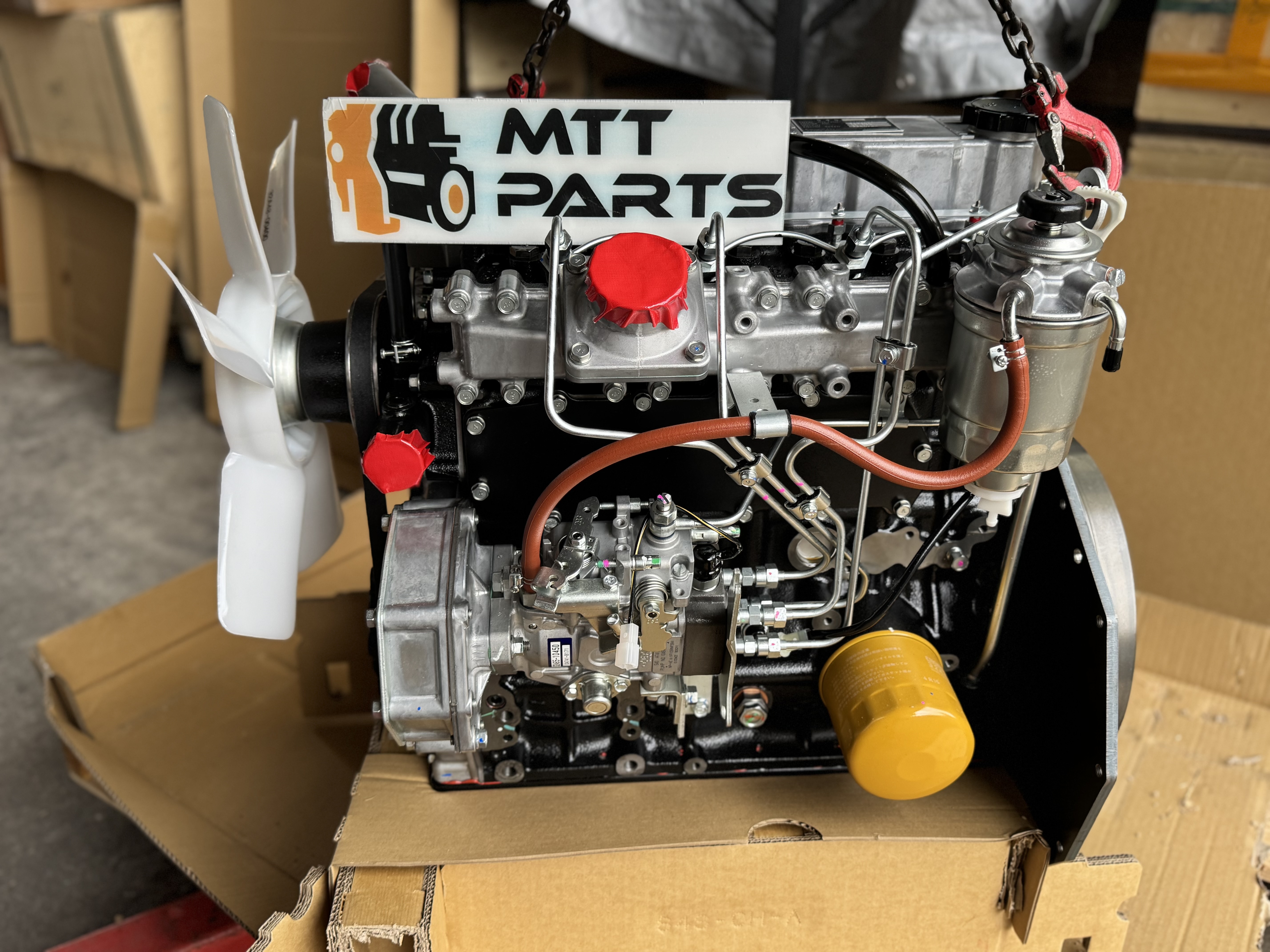 Тұтынушыға жеткізілген 10 жаңа Mitsubishi S4S қозғалтқышы